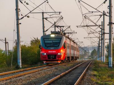 Пригородный поезд от ст. Канальная со 2 сентября 2026г. меняет нумерацию и время отправления